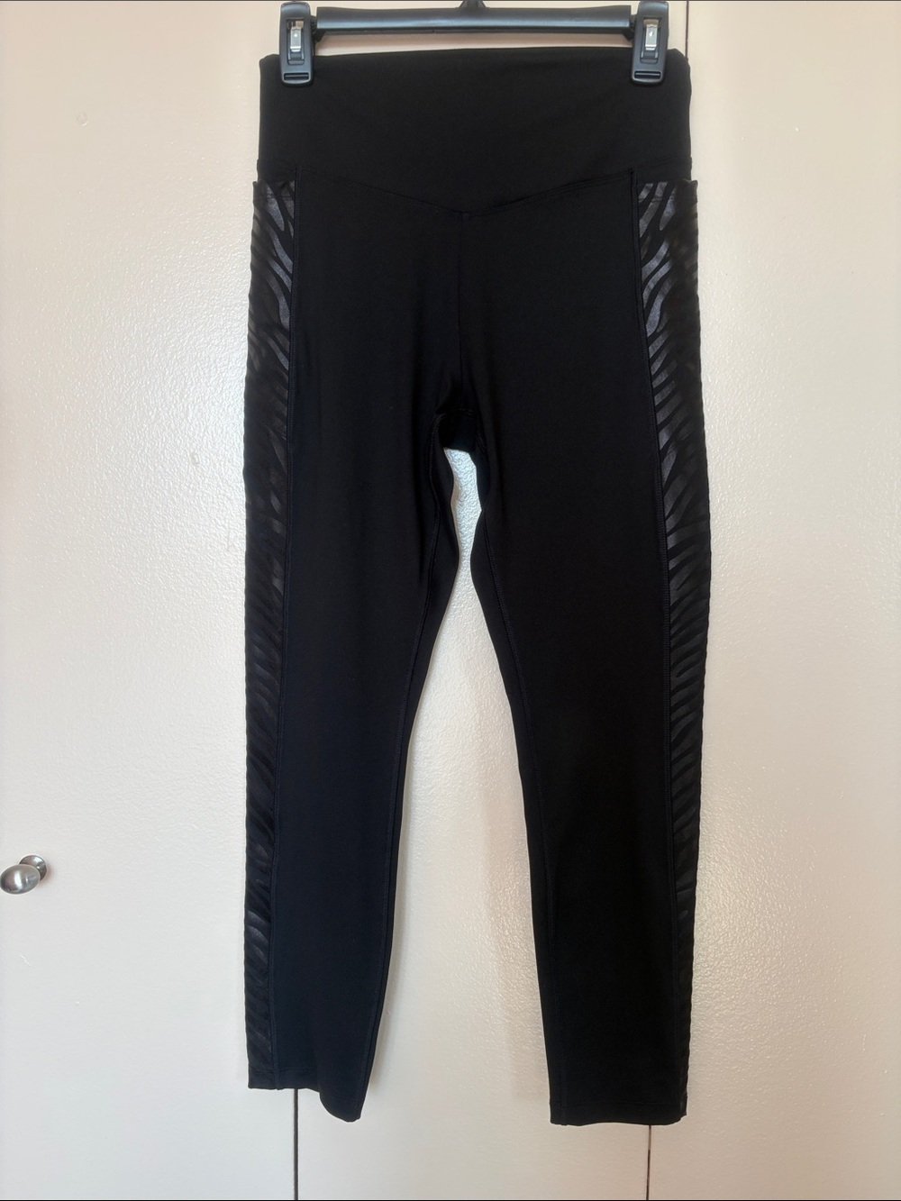 Black women Athletic Leggings with Sheer Side Stripe